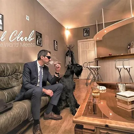 Vintage Private In The Heart Of The Downtown Hostel *