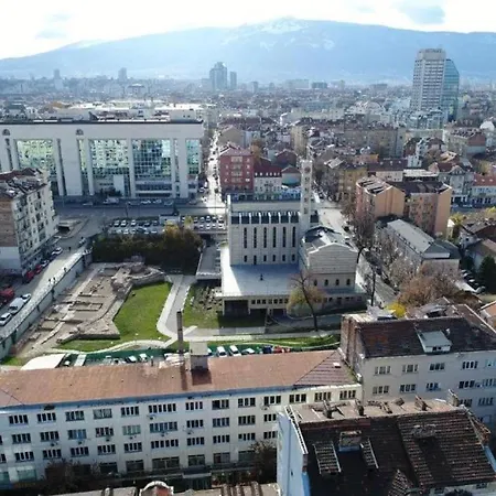 Vintage Private In The Heart Of The Downtown * София